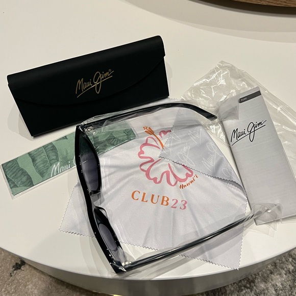 New Maui Jim Alulu cat eye polarized sunglasses - Picture 4 of 13